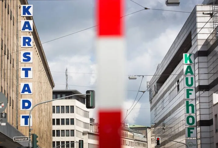 karstadt en kaufhof eens over samenvoeging