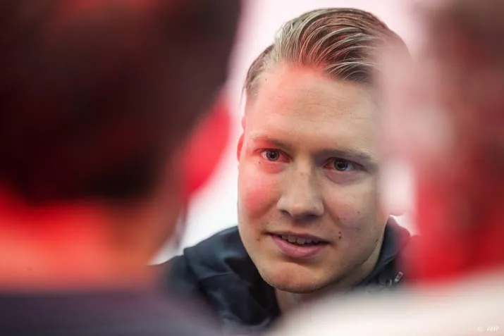 kelderman start met vraagtekens in de giro