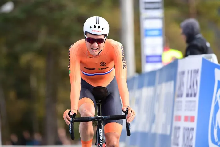 kelderman valt in tirreno adriatico