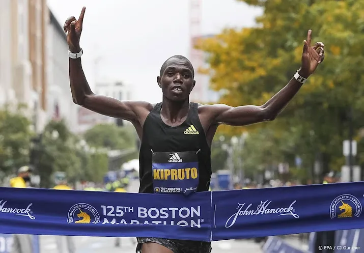 keniaan kipruto wint 125e editie van marathon in boston