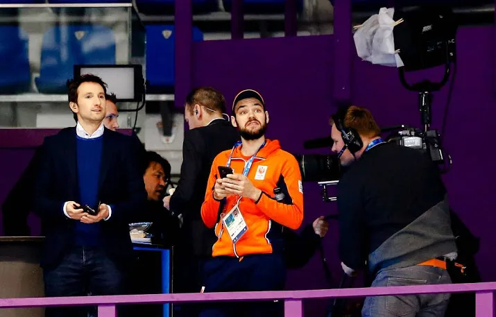 kerstholt aan de slag als shorttracktrainer