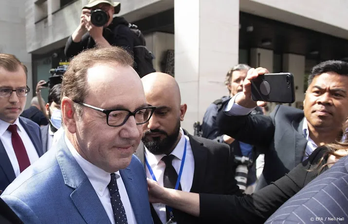 kevin spacey opnieuw voor de rechter in verenigd koninkrijk