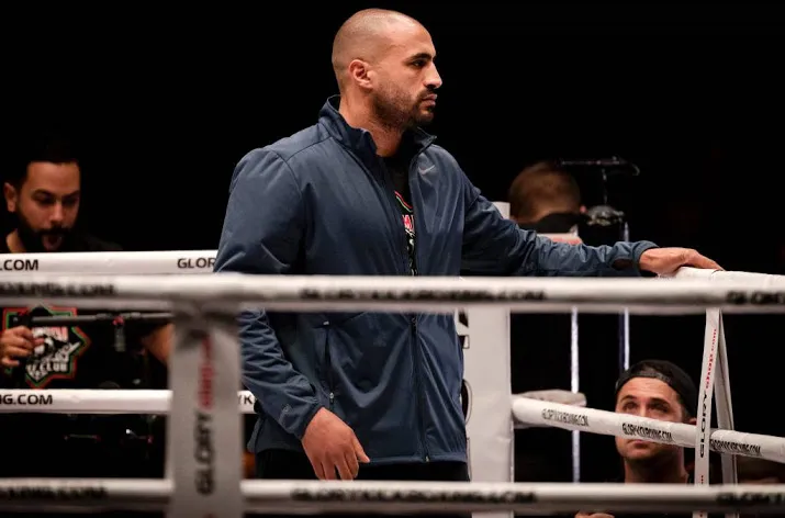 kickbokser badr hari keert terug in de ring