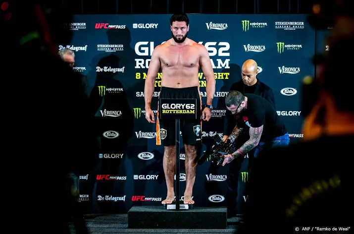 kickbokser ben saddik langer bij glory