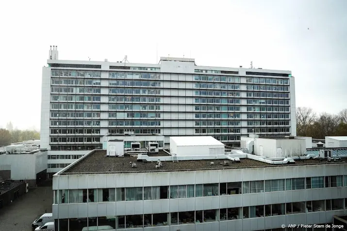 kinderafdeling rotterdams ziekenhuis ontruimd wegens brand