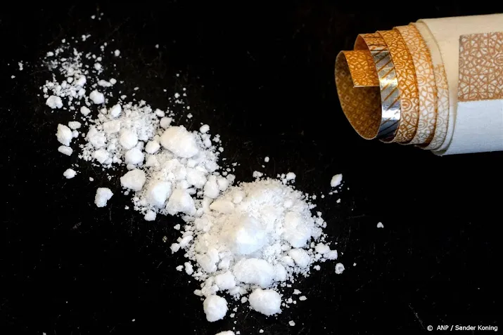 kinderen vinden cocaine bij basisschool en proeven ervan