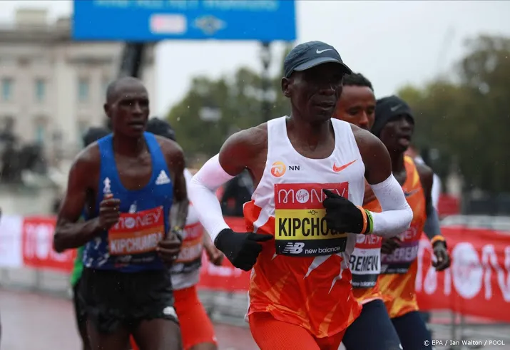 kitata beeindigt in londen heerschappij kipchoge op marathon