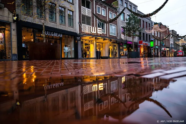 kleding en schoenwinkel juist nu sluiten is dramatisch