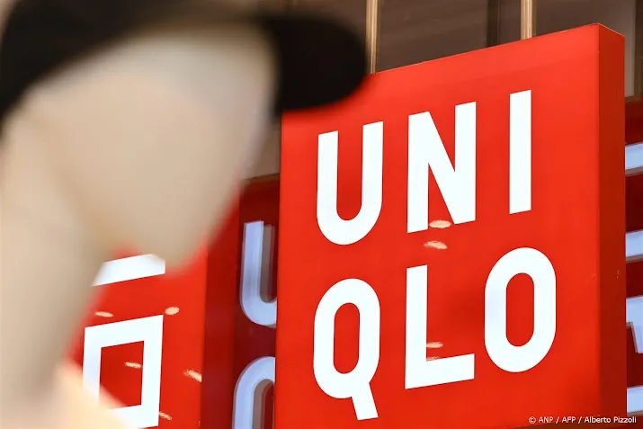 kledingketen uniqlo verwacht meer winst door uitbreiding