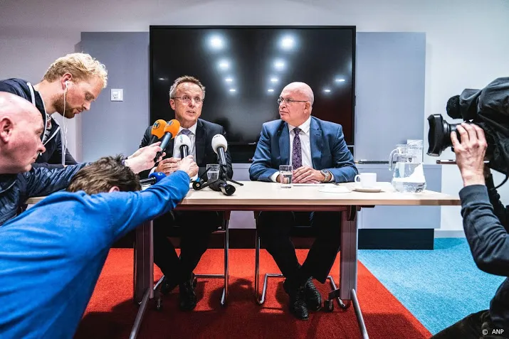 klein clubje boeren ging over de grens