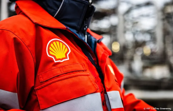 klimaatactivisten uiten harde kritiek op nieuwe co2 doelen shell