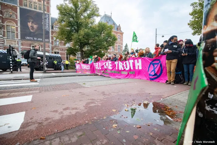 klimaatactivisten we vertrekken niet