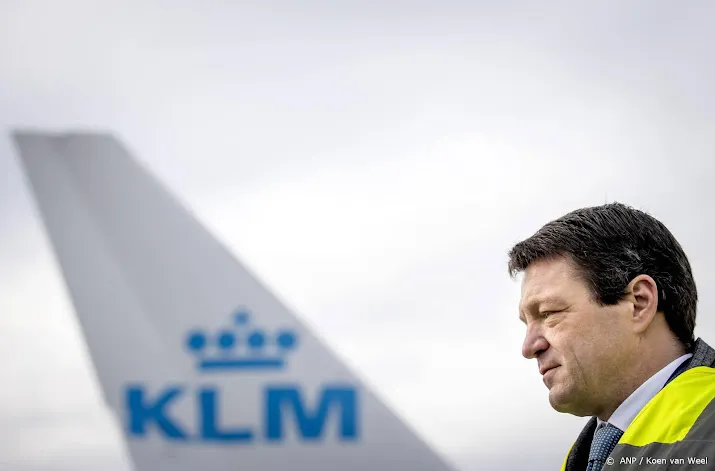 klm mag oud topman ontslagvergoeding meegeven
