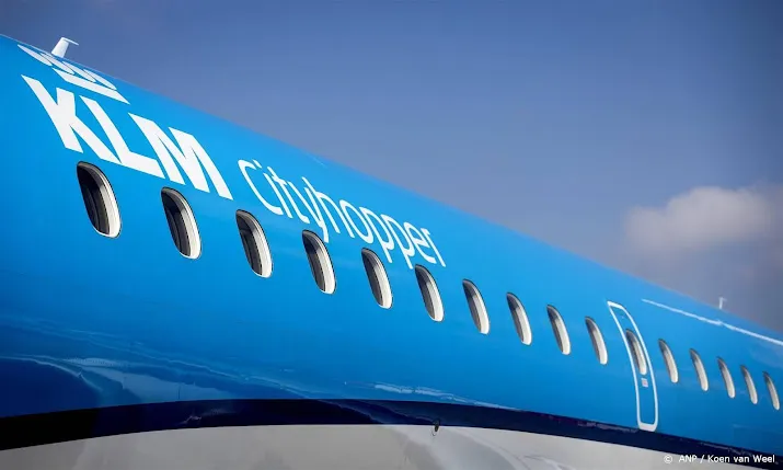 klm moet vluchten schrappen bij cityhopper