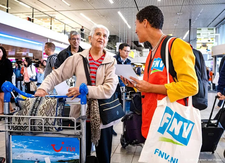 klm schrapt zes vluchten vanwege acties