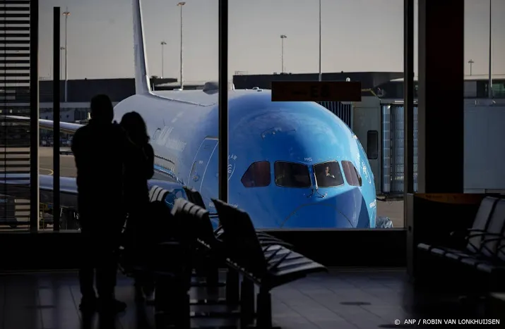 klm stopt met vliegen over wit rusland na oproep premier rutte