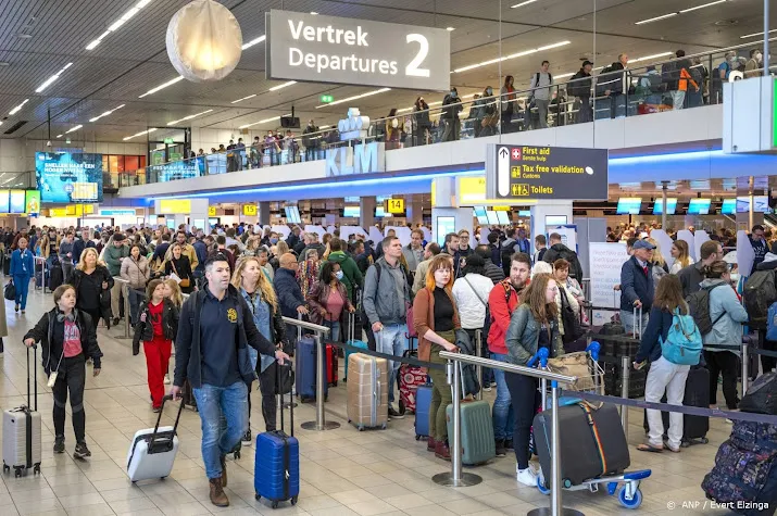 klm stopt tijdelijk verkoop tickets voor vluchten vanaf schiphol