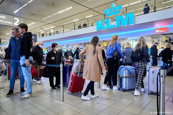 klm wil dat schiphol sneller gaat verbouwen