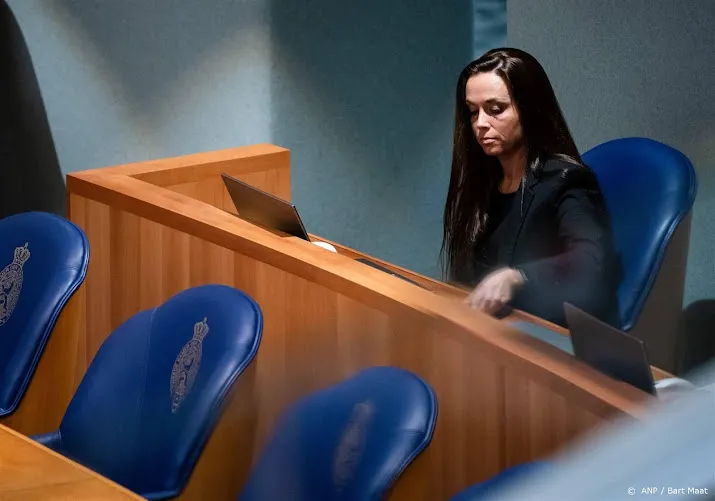 klokkenluider danssector is trots en extreem strijdlustig