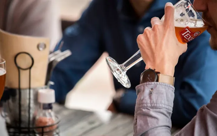 kloof tussen drinkers en niet drinkers