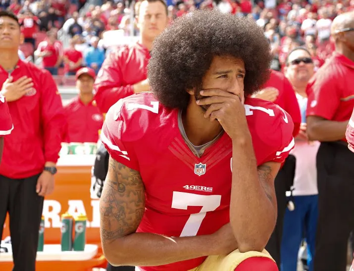 knielende kaepernick gezicht campagne nike