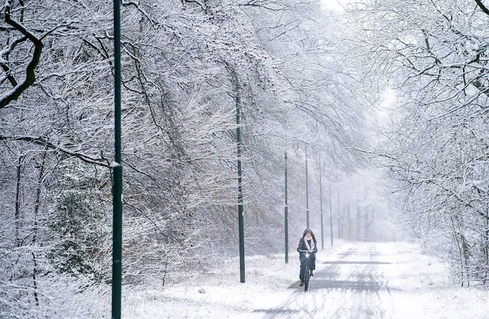 knmi tot 18 00 uur code oranje in limburg om sneeuwbuien