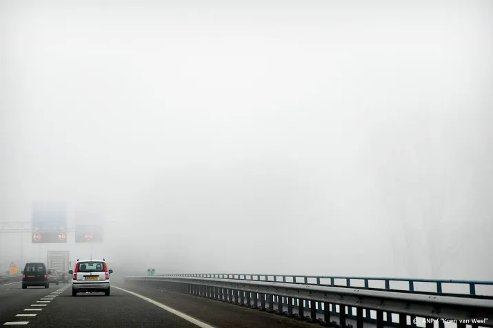 knmi waarschuwt voor plaatselijk dichte mist