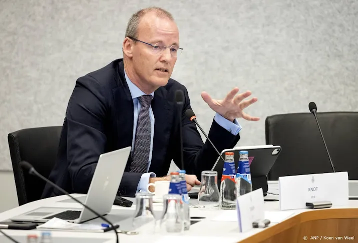 knot ecb moet rente in juli verhogen naar kwart procent