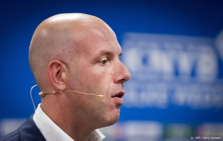 knvb verbijsterd over uitspraak omt lid over publiek bij voetbal