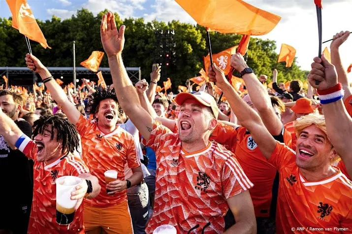 knvb verwacht 40 000 oranjefans in berlijn voor duel met turkije