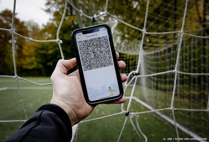 knvb vraagt gemeentes om hulp bij controle coronatoegangsbewijs