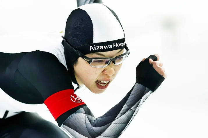kodaira wint eerste 500 meter in thialf