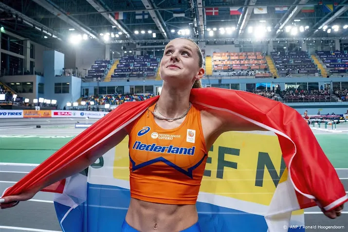 koele kikker weerman springt naar bijzonder zilver op ek