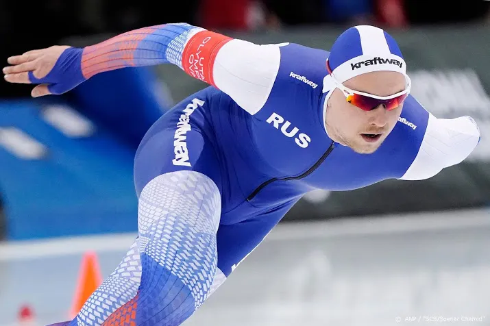 koelizjnikov pakt wereldrecord op 1000 meter van nuis af