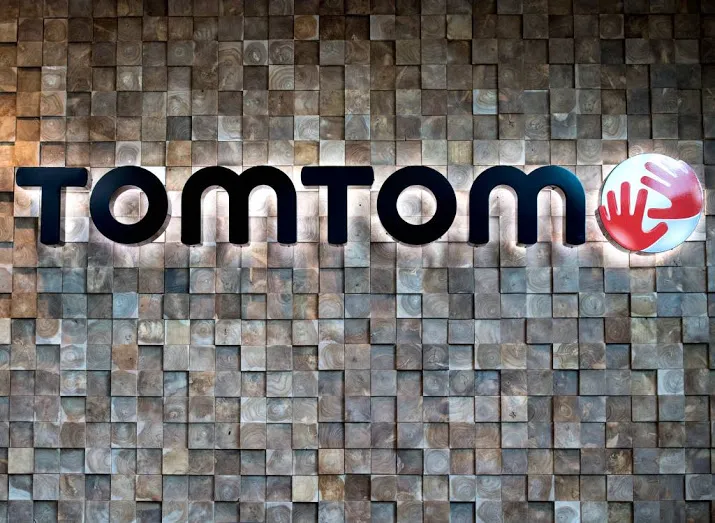 koersdreun voor tomtom op licht hoger damrak