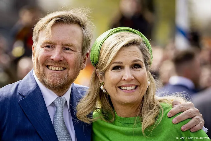 koning en koningin aangekomen in zuid afrika voor staatsbezoek