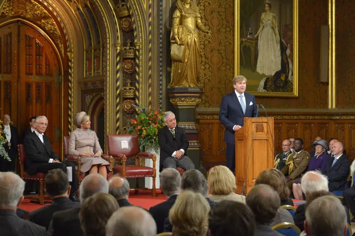 koning in londen we zien u niet graag gaan
