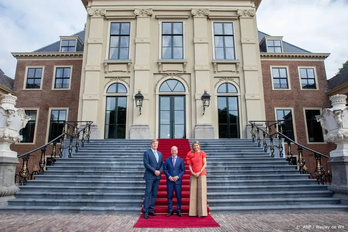 koning kan huis ten bosch nu echt gebruiken