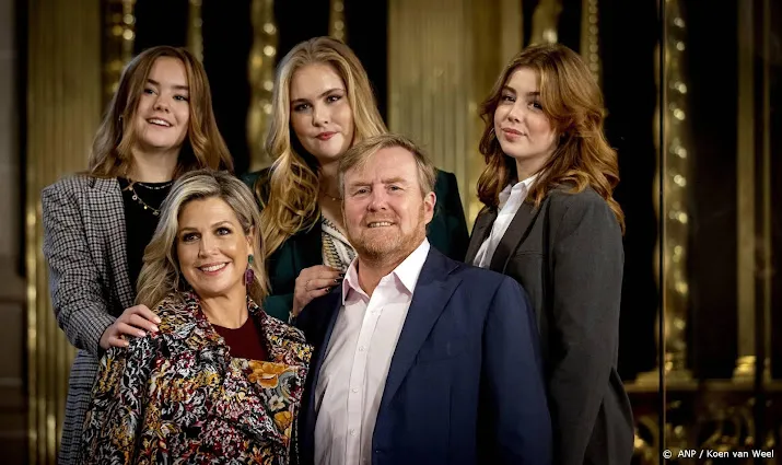 koning kijkt vrijdag niet naar oranje vanwege feestje amalia