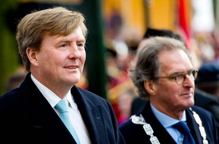 koning opent expo over eigen broederschap