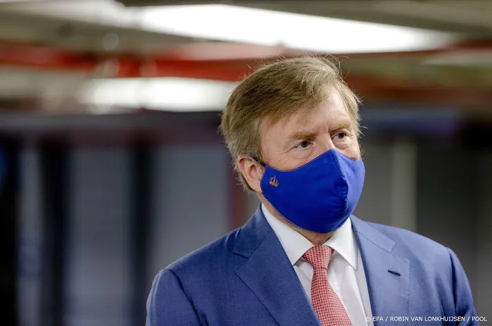 koning opent expositie over slavernij in rijksmuseum