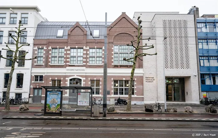 koning willem alexander opent nationaal holocaustmuseum