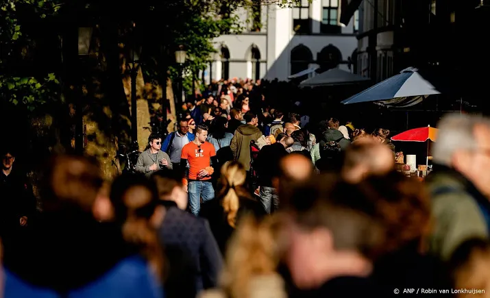 koningsnacht volop muziek en kleedjes