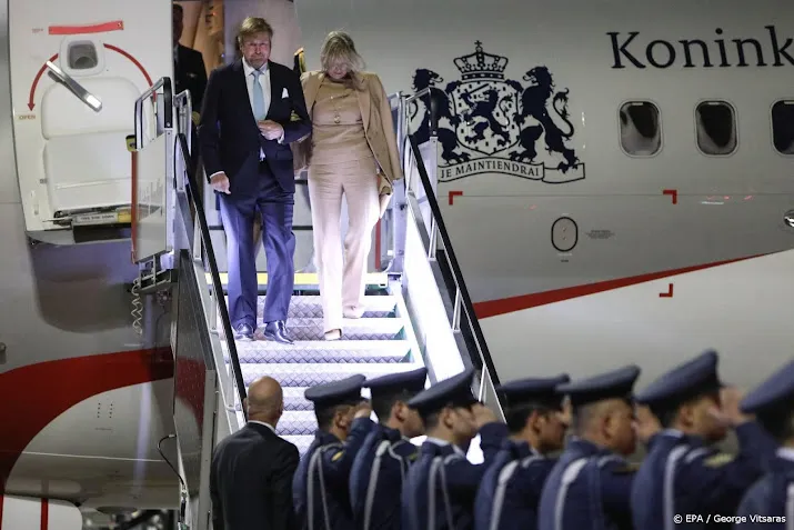 koningspaar begint aan driedaags staatsbezoek griekenland