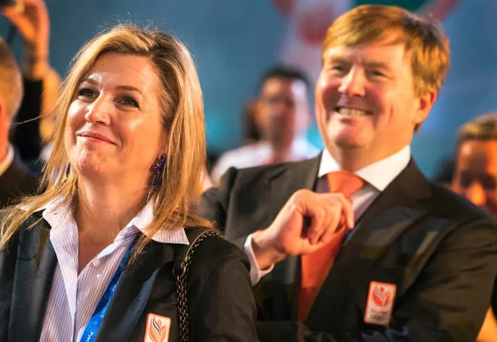 koningspaar met blok naar luxemburg