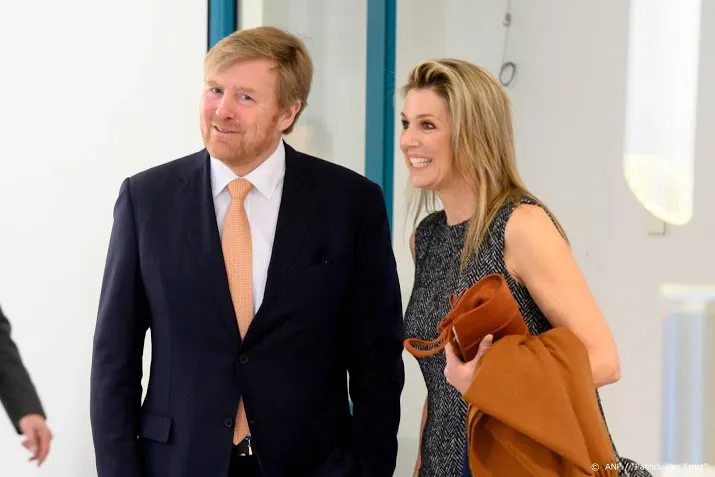 koningspaar ondersteunt theatersector met theaterbezoek