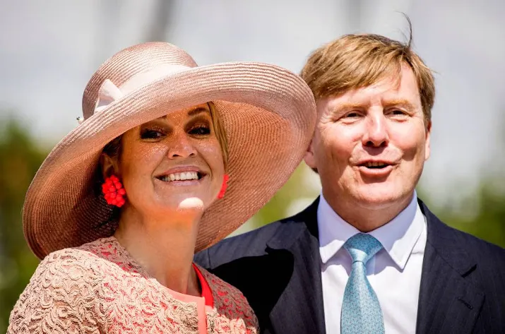 koningspaar op streekbezoek in west friesland