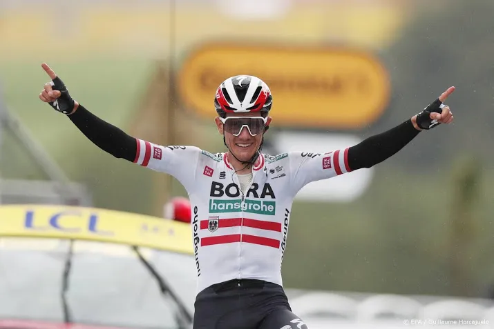 konrad op zijn mollemas naar ritwinst in tour