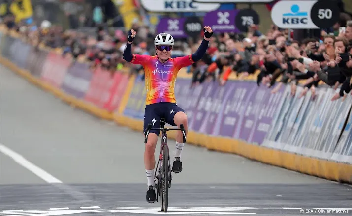 kopecky voor tweede jaar op rij winnares ronde van vlaanderen