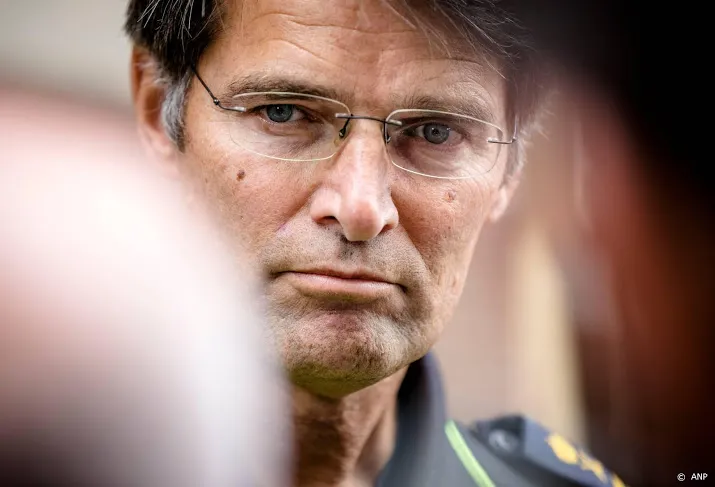 korpschef eist invoering stroomstootwapen